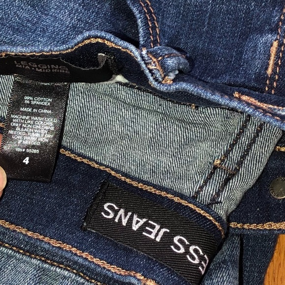 Express Distressed Mid Rise Jeans - Picture 3 of 3